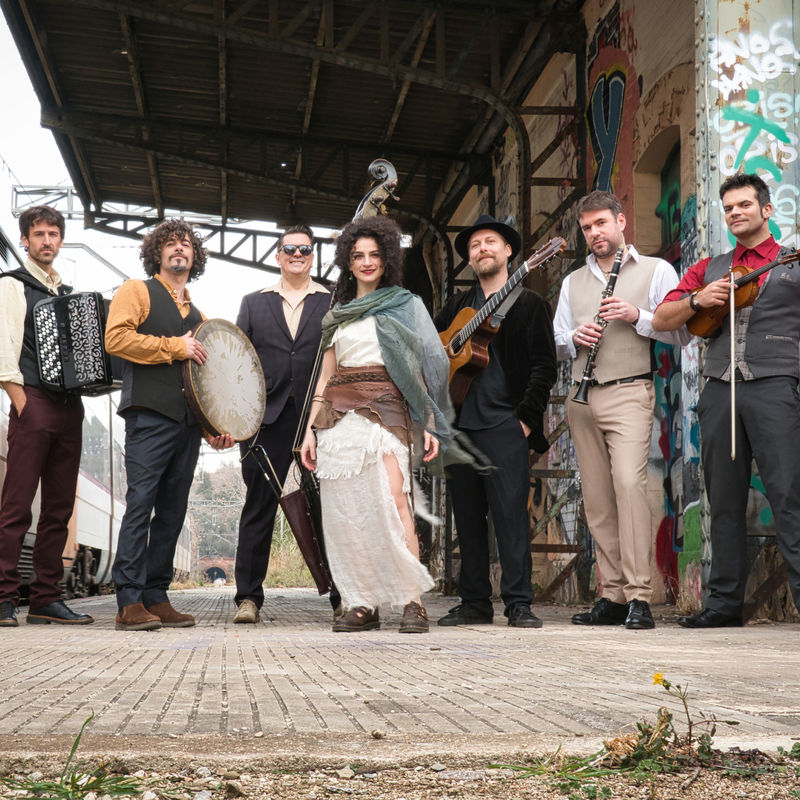 Barcelona Gipsy BalKan Orchestra