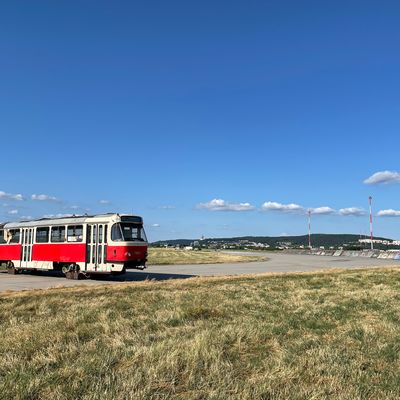 Na trenčianskom letisku pristála električka